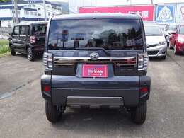 お客様より買い取りまたは下取り致しましたお車が中心です。オークション仕入れや登録済未使用車もご用意しております。本州から傷みの少ないお車をお取り寄せする事も可能です。