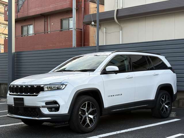 ジープ武蔵野でございます。中古車も多数ございますので、お気軽にお問い合わせください0422-40-5211