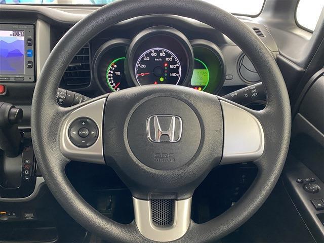 当店のお車をご覧いただきましてありがとうございます。お車についてのご質問やお見積りのご依頼、ご購入にあたってのご相談などは無料電話(0078-6002-312860)にお気軽にお問い合わせ下さい！
