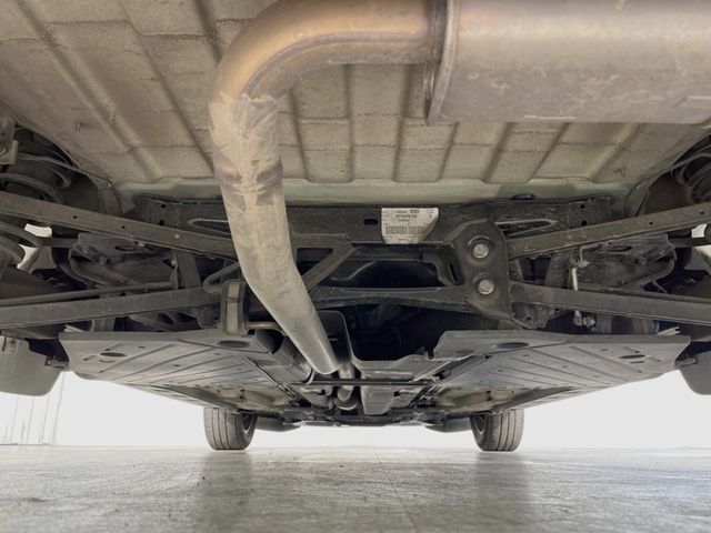 ●当店では、各メーカーの専用診断テスターを導入。国家資格を持つテクニカルスタッフも常駐しておりますので、万が一の際にも安心してご利用いただけます。