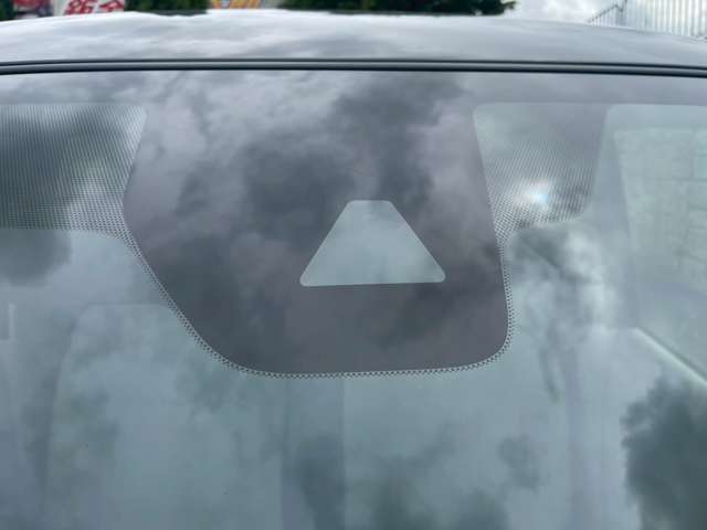 ☆安全装備・衝突軽減ブレーキ付のお車も多数ご用意しております☆詳しくは営業スタッフご相談下さいませ♪