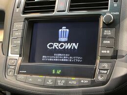 【メーカー純正ナビ】インテリアに溶け込むスタイリッシュな「専用設計」メーカーナビを装備♪視認性や操作性など基本性能にも優れ、より上質なカーライフをお楽しみいただけます。