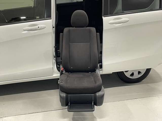 福祉車両の代車も豊富な種類を取り揃えています。ご気軽にご相談ください