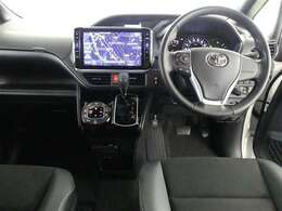 見通しのよいすっきりとした視界で、誰でも運転しやすいです。運転のしやすさは疲れにくさにも繋がりますよ♪