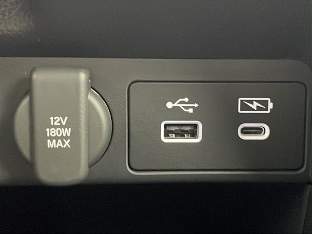 【運転席操作部】快適なドライブを楽しむための機能が装備されています！運転席から触れるので、使いやすいです！除菌プランいれていただくと、さらに清潔で安心していただけます！
