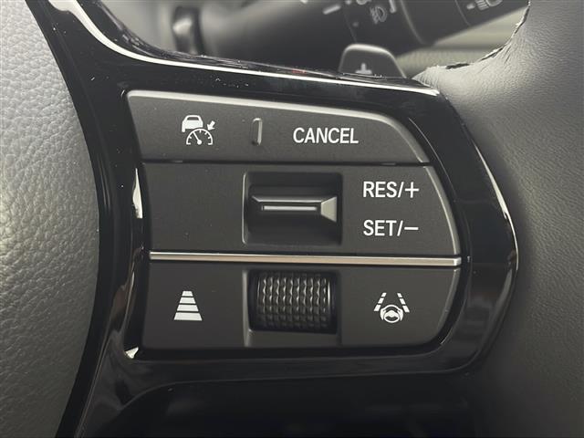 【運転席操作部】快適なドライブを楽しむための機能が装備されています！運転席から触れるので、使いやすいです！除菌プランいれていただくと、さらに清潔で安心していただけます！