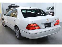 外装ちょこちょこ傷ありますが「新車から大事に乗っていたんだろうな」が伺える個体です。