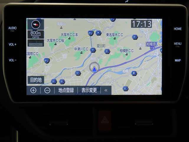 トヨタ純正ナビ装備！地図描写は文字も道もクリアで見やすく、滑らかに表示します。これさえあればもう道に迷わないですみますね♪フルセグで地上波デジタル放送TVもバッチリ綺麗に見れちゃいます♪