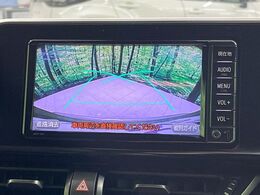 【純正ナビ】人気の純正ナビを装備。オーディオ機能も充実しており、Bluetooth接続すればお持ちのスマホやMP3プレイヤーの音楽を再生可能！毎日の運転がさらに楽しくなります！！