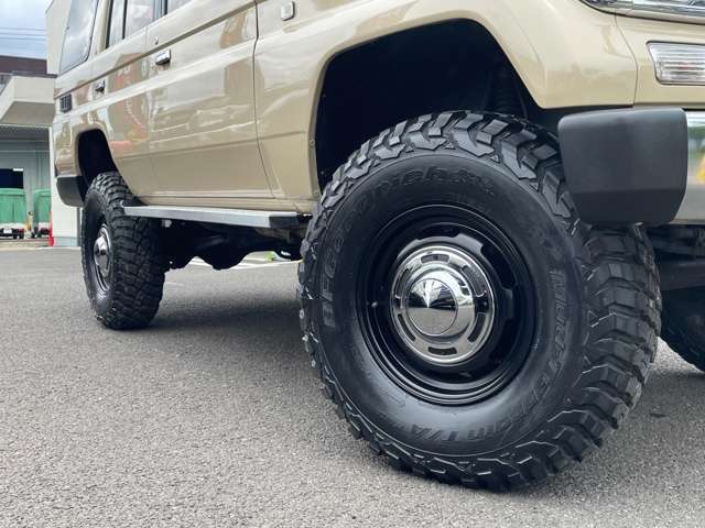 【タイヤ・ホイール】タイヤサイズは255/85R16！
