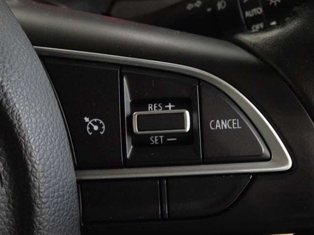 クルーズコントロールを装備しています。