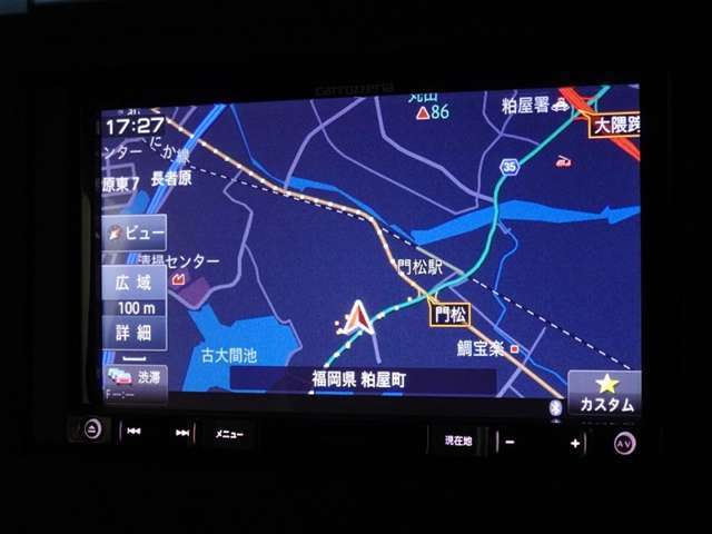 パイオニア製メモリーナビを装備しています。