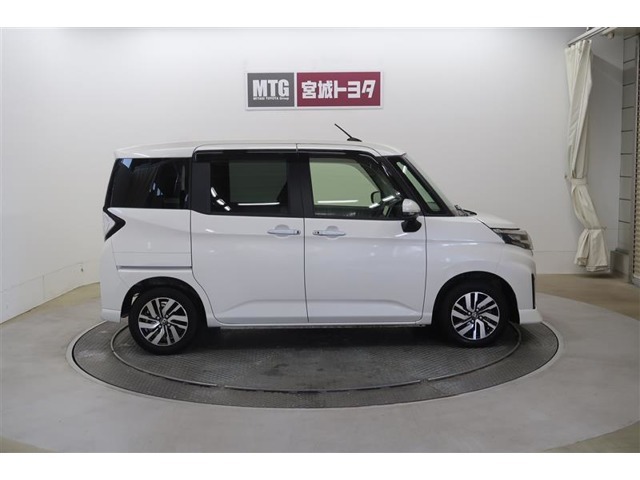 「使ってバック・・カードのポイントで月々の負担を軽減」。車種・年式によっては、対象外の車もあります。