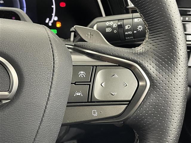【運転席操作部】快適なドライブを楽しむための機能が装備されています！運転席から触れるので、使いやすいです！除菌プランいれていただくと、さらに清潔で安心していただけます！