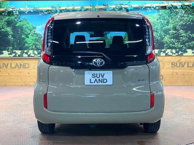 安心の最長10年・走行無制限保証（有償）をご用意。保証内容も充実はもちろん、無料点検＆オイル交換や、年中無休の全国・24時間ロードサービスも付帯されておりますのでご安心下さい。