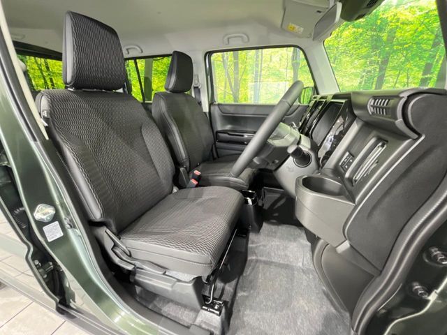 もちろん車内はキレイです♪よりクリーンな状態をキープしたいお客様には『ナノゾーンコート』がおすすめ！新型コロナウイルス対策や、除菌・消臭に効果を発揮し多くの方にご好評いただいております。