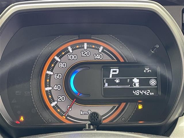 【スピードメーター】メーターがシンプルで見やすく運転しやすいですね！