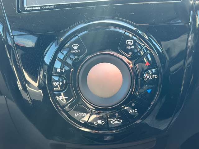 オートエアコンが付いています