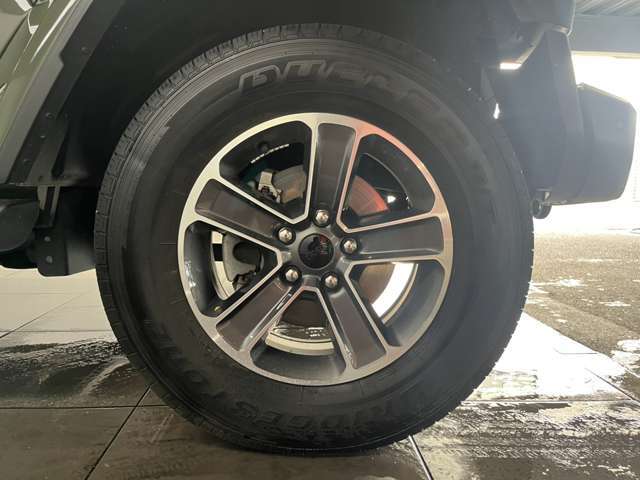 弊社はジープ正規ディーラー　ジープ東大阪、ジープ箕面、ジープ堺を展開しております。大阪でジープと言えば「JEEPOSAKA」　www.jeeposaka.com◆TEL:0078-6002-016465◆