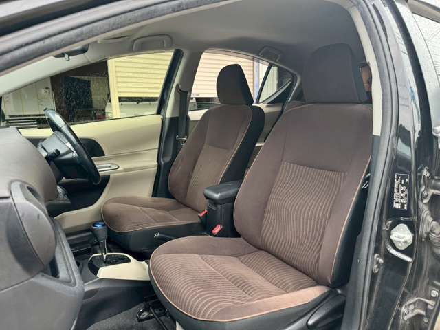 シート専用のコーティングも納車前に施工します。※防汚効果が期待できます。