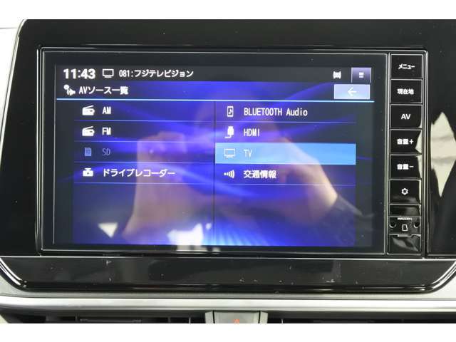 フルセグTV・Bluetooth接続機能有り！お気に入りの音楽でドライブも楽しめます！