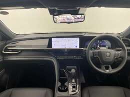 【インパネ全体】全方位で視界が広く、高い目線で運転もしやすいです！