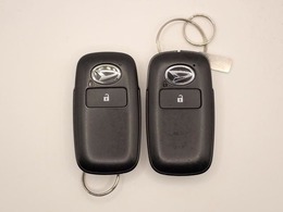 ◆三重県最大級の大型屋内中古車センター♪ヴァーサス鈴鹿店です♪オールジャンルの展示車が盛り沢山です♪在庫の無い車両のオーダーも受け付けます♪電話→059-384-5050までお問合せ下さい◆