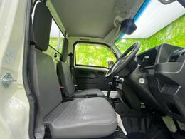 「この車の写真をもっと見たい」「状態が気になる」「この装備はついている？」どんな小さな疑問でもお気軽にお問い合わせください！