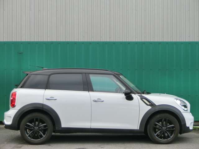 初めて中古車を買う方も女性一人でのご来店でも安心の総額表示のお店です。安さも魅力！！