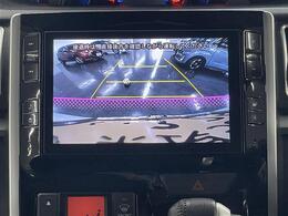 【バックカメラ】駐車時に後方がリアルタイム映像で確認できます。大型商業施設や立体駐車場での駐車時や、夜間のバック時に大活躍！運転スキルに関わらず、今や必須となった装備のひとつです！