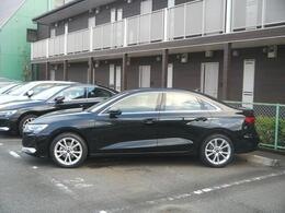 東京方面からお越しのお客様は、西一之江交差点を越えた後の仲井堀通りを即左折、更に一つ目の十字路を左折して頂きますと、西一之江交差点の反対車線店舗入り口へ進入可能となります。