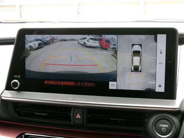 バックモニター付きですので、日常の駐車はもちろん、人や障害物などを映像で確認できるので安心です！（補助装置になりますので、目視でもご確認ください）