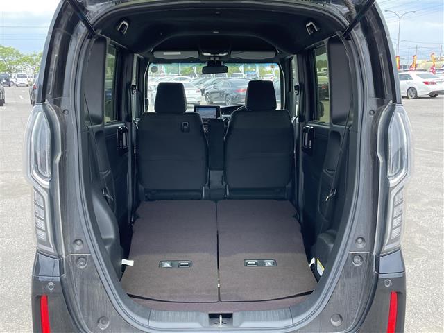 乗せる人数、荷物によってシートをアレンジすれば、ダンボールなどの大きい荷物や、釣り具などの長尺物も載せられそうですね！