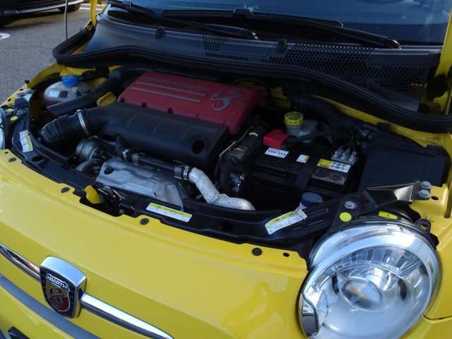 そしてエンジンは1.4リッターインタークーラーターボ、更にこの時期のABARTH695は”シリーズ3ですが、この時期はさらにレア、タービンはIHI製からGARETT製に変更！