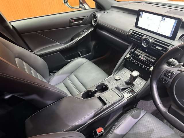 メンテナンスパックはご購入時だけのお得な点検・整備パック。点検コースと車検コースがございます。詳しくは店舗コーディネーターまでお問い合わせ下さい。