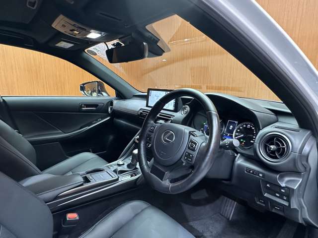 専門の知識を持ったコーディネーターが、お客様にぴったりのお車をご提案をさせていただきます。ご気軽にお立ち寄りくださいませ。