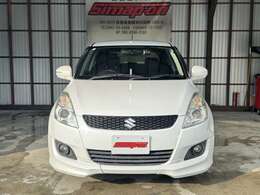 当店では、外装から内装までスタッフが心を込めて磨き上げております。