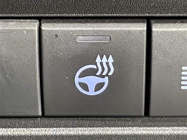 気になる車はすぐにお問い合わせください！画面右側の0066から始まる無料ダイヤルからお問い合わせ下さい！専門スタッフがお車のご質問にお答えいたします！