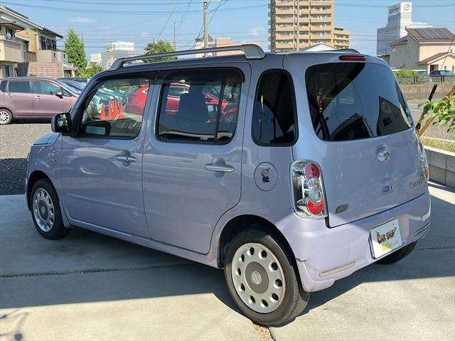 ご契約時は手付金として1万円のみお預かりさせていただきます。納車日前日までに残金を指定口座へご入金していただければOKです。納車日はお客様のご都合に合わせられます。