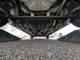 ■弊社では全車プロの専門業者によるルームクリーニングを実施しています！■室内の細かい所からエンジンルームまでキレイになった状態でお渡しいたします■