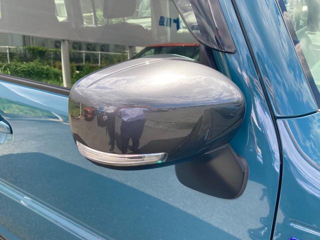 ウインカー付きドアミラーで対向車からの視認性も高いです☆