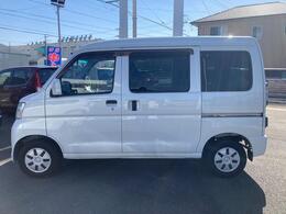 静岡ダイハツの中古車は、展示前に徹底した洗車や室内清掃を実施しております。