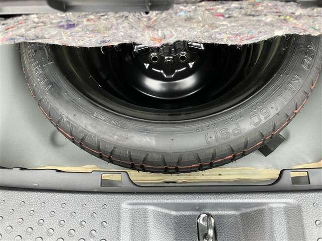 スペアタイヤ付きです！