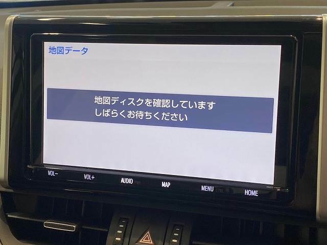 【純正ナビ】装備です！フルセグTVやBluetoothなど充実装備です！