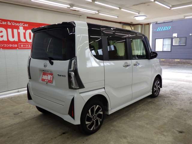 車内もキレイで嫌なニオイもありません。