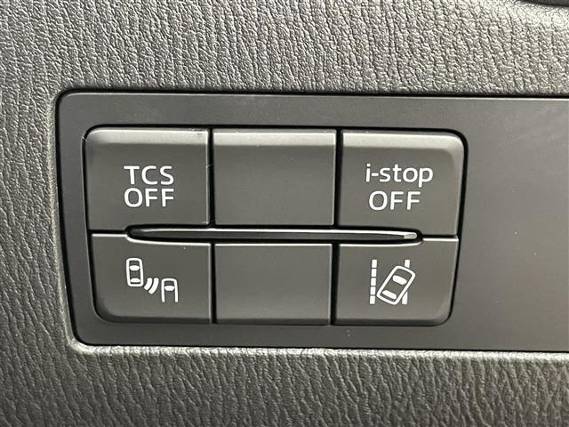 【運転席操作部】快適なドライブを楽しむための機能が装備されています！運転席から触れるので、使いやすいです！除菌プランいれていただくと、さらに清潔で安心していただけます！