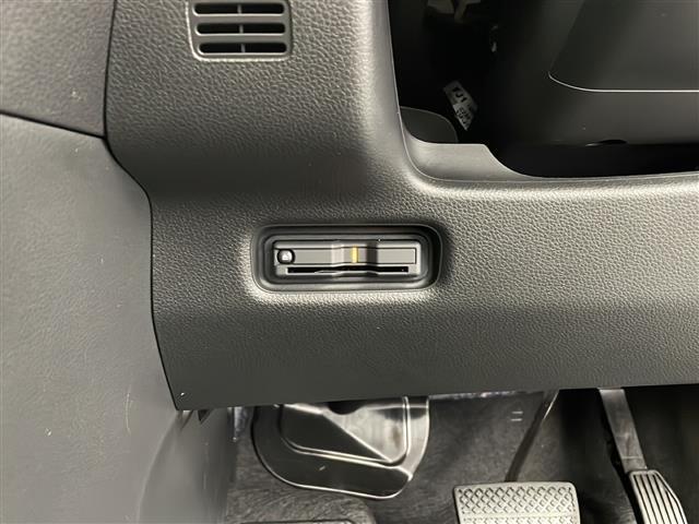 気になる車はお電話やメールで当店にお問い合わせください！なお、お電話での在庫の取り置きはできません。ご来場の際は、商談が重なる事が増えていますので事前に在庫有無をご確認くださいませ！