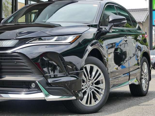 ●在庫車1台につき約50枚の写真を掲載！カーソルを合わせるだけで写真の切り替えが可能。純正オプションから社外パーツまで詳細装備を全て事細かに記載→【http：//www.freed.gr.jp】