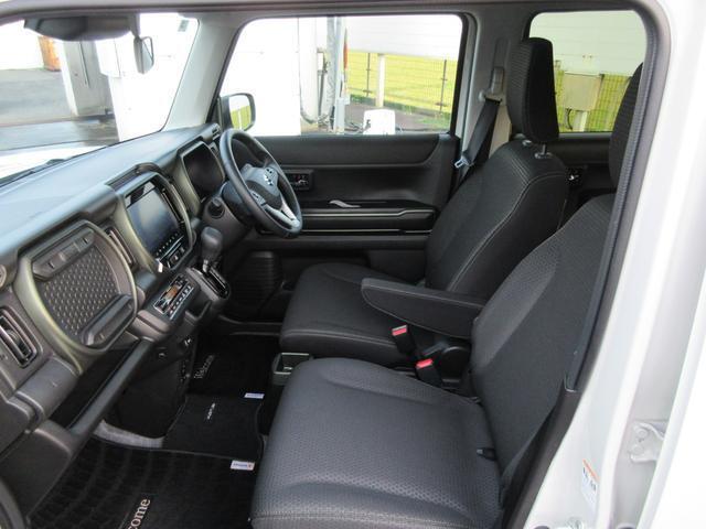 フロントシート！車種によってさまざまなデザインですが、統一感ありますよね～！