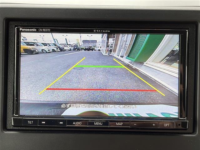 【　バックカメラ　】便利なバックカメラ装備で安全確認を頂けます。駐車が苦手な方にもオススメな便利機能です♪